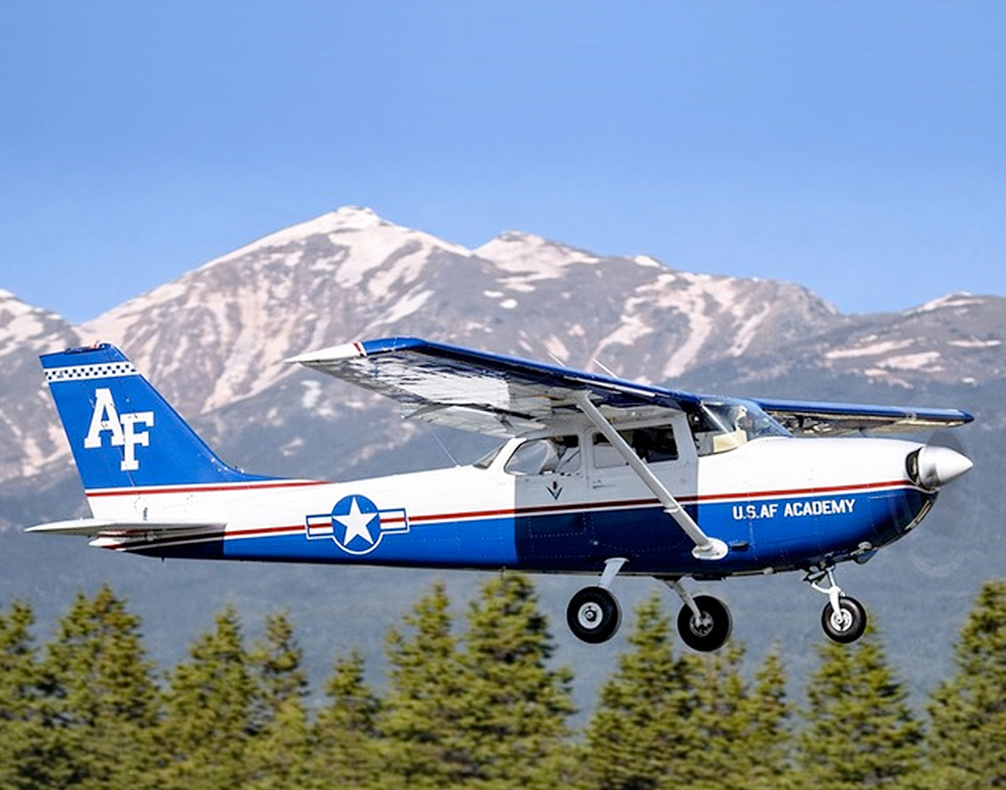 Manned Training Aircraft